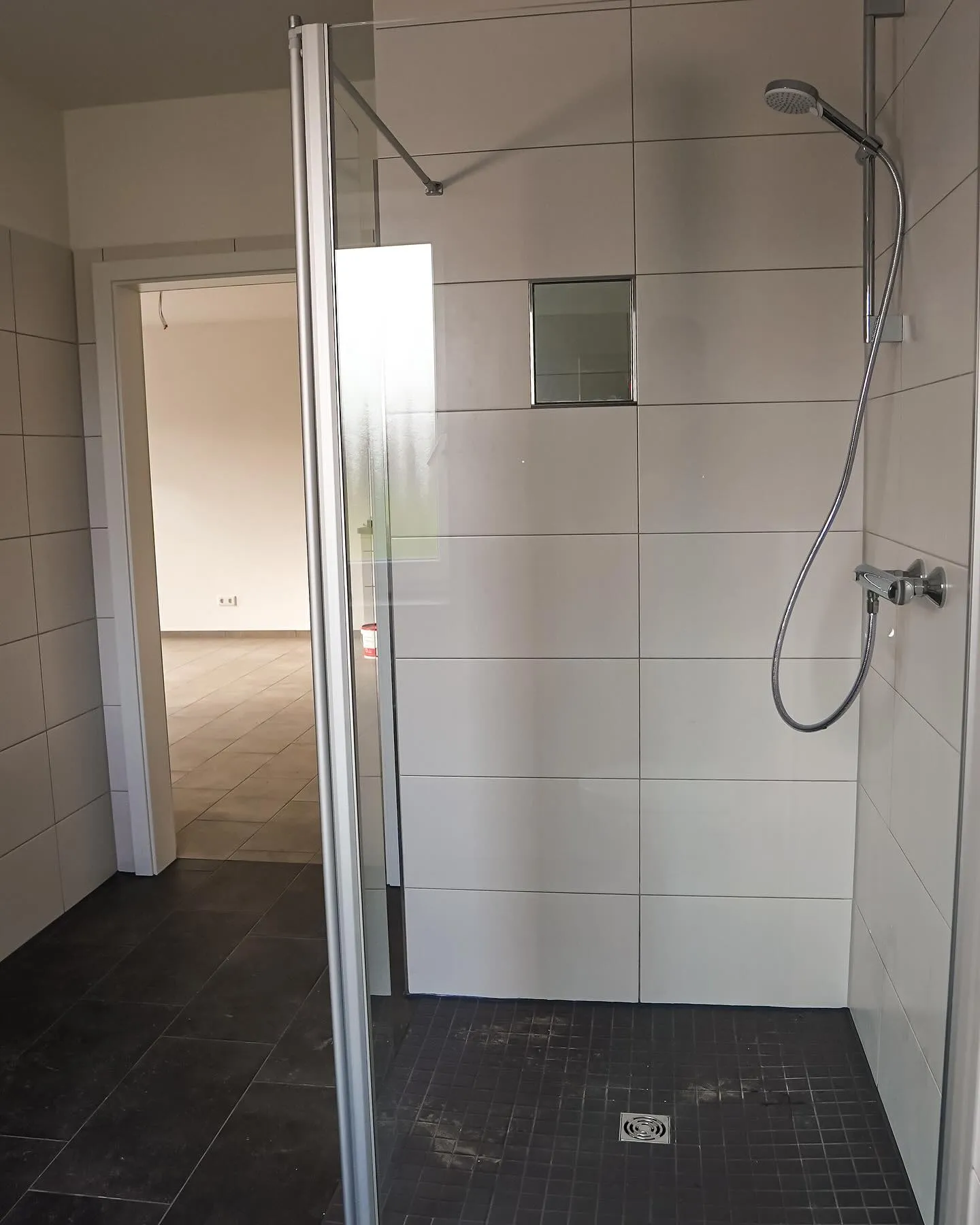 Auch barrierefreie Duschen sind für uns kein Problem! – Foto von ABGtherm aus Westerstede (Bild 1 von 2)