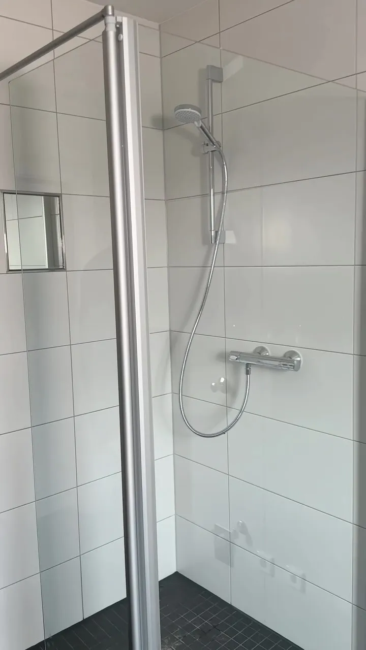 Barrierefreie Duschen? – Vorschaubild des Videos von ABGtherm aus Westerstede
