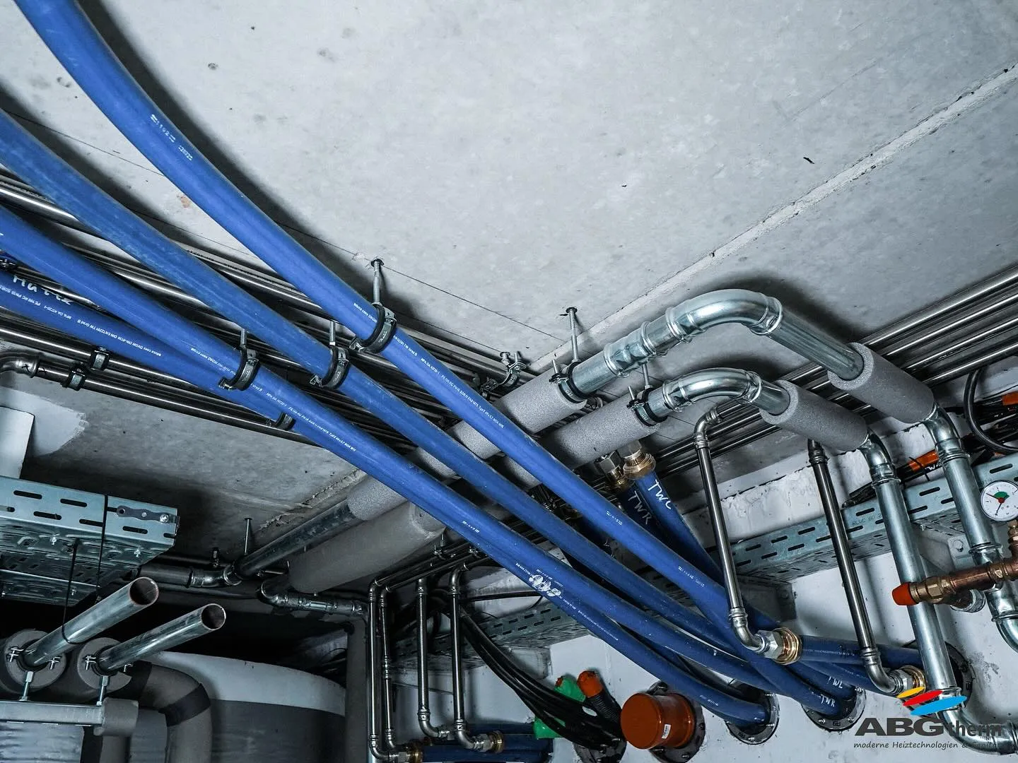 Bei uns hat jedes Projekt eine klare Struktur und wird… – Foto von ABGtherm aus Westerstede (Bild 2 von 3)