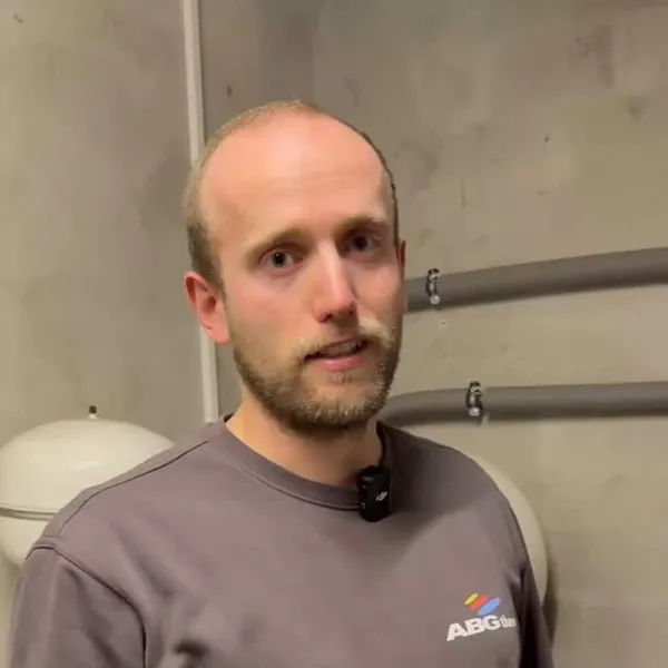 Steuerung & Regelung von Pumpen und Mischern – Vorschaubild des Videos von ABGtherm aus Westerstede